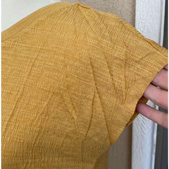 Gold Casual Top - Picture 3 of 4